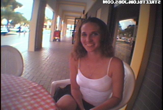 Брюнетка согласилась на быстренький трах 2 фотография Брюнетка согласилась на быстренький трах 2 фотография