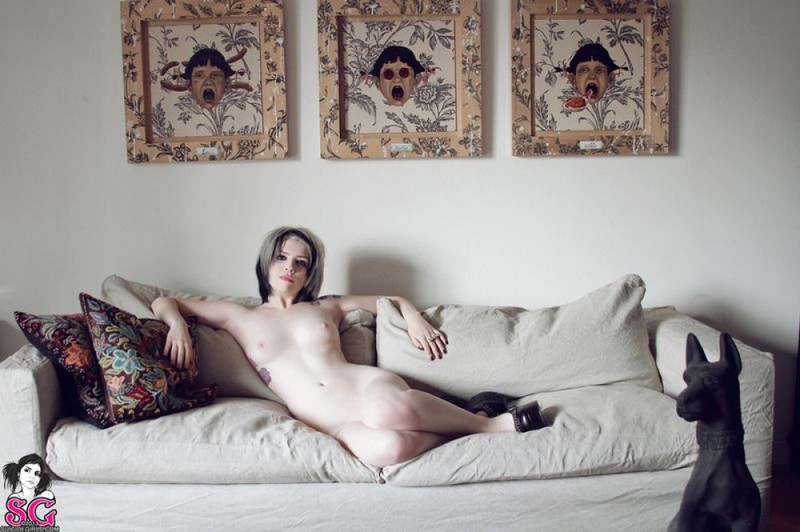 Худышка Маша приподняла юбку и показала киску 13 фотография Худышка Маша приподняла юбку и показала киску 13 фотография